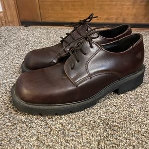 Dr Martens brown leather comfortable shoes.